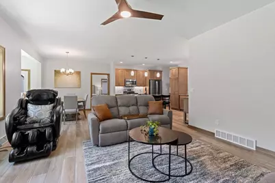 2685 Chambers Crossing, Green Bay, WI 54313 - Photo 15