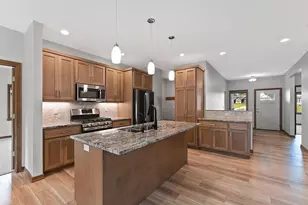 2685 Chambers Xing, Green Bay, WI 54313 - Photo 5