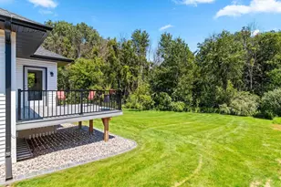 2685 Chambers Xing, Green Bay, WI 54313 - Photo 3