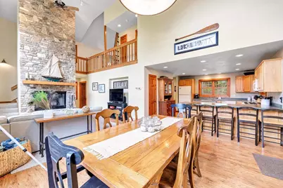 5012 Bay Shore Drive, Sturgeon Bay, WI 54235 - Photo 9
