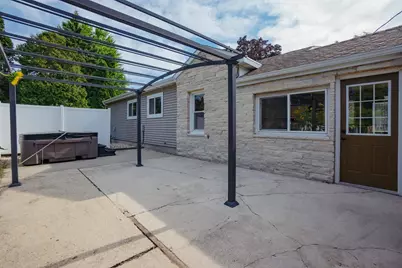 721 Washington Avenue, North Fond du Lac, WI 54937 - Photo 7