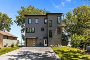 2754 Harbor Lights Ln, Suamico, WI 54173 - Photo 51