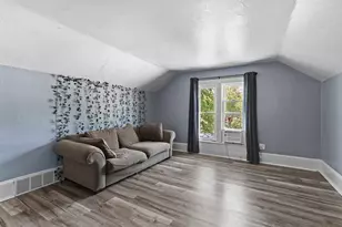 1646 Elmwood Ave, Oshkosh, WI 54901 - Photo 29