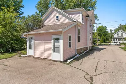 1646 Elmwood Avenue, Oshkosh, WI 54901 - Photo 7