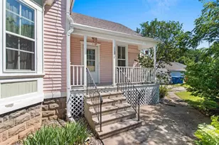 1646 Elmwood Ave, Oshkosh, WI 54901 - Photo 5