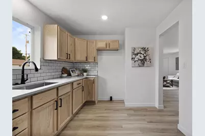 2401 12th Street, Two Rivers, WI 54241 - Photo 17