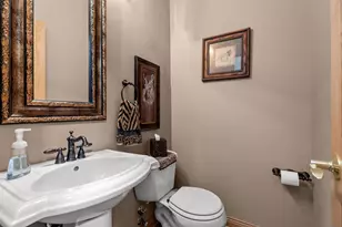 1570 McIntosh Ct, Oshkosh, WI 54904 - Photo 37