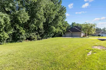 1570 McIntosh Court, Oshkosh, WI 54904 - Photo 15