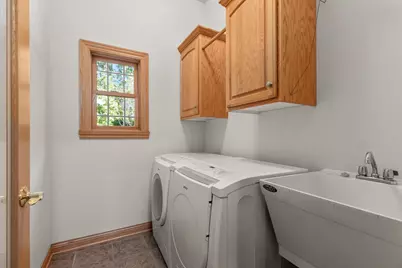 1570 McIntosh Court, Oshkosh, WI 54904 - Photo 39