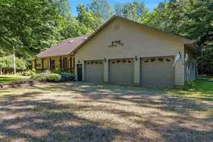 5262 Maple Ln, Oconto Falls, WI 54154 - Photo 3