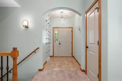 2744 W Commonwealth Court, Appleton, WI 54914 - Photo 3