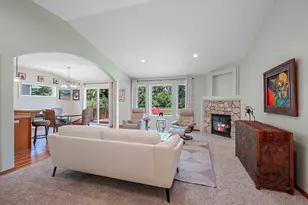 2744 W Commonwealth Ct, Appleton, WI 54914 - Photo 5