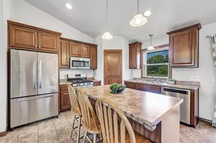 988 Creek Ct, Little Suamico, WI 54141 - Photo 7