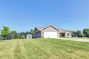 988 Creek Ct, Little Suamico, WI 54141 - Photo 27