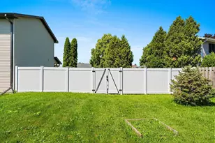 2744 Monaco Dr, Green Bay, WI 54311 - Photo 15