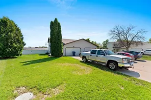 2744 Monaco Dr, Green Bay, WI 54311 - Photo 3