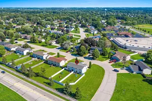 2745 Monaco Dr, Green Bay, WI 54311 - Photo 25