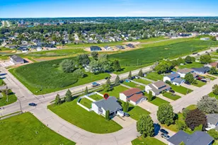 2745 Monaco Dr, Green Bay, WI 54311 - Photo 27