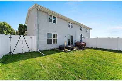 2745 Monaco Drive, Green Bay, WI 54311 - Photo 11