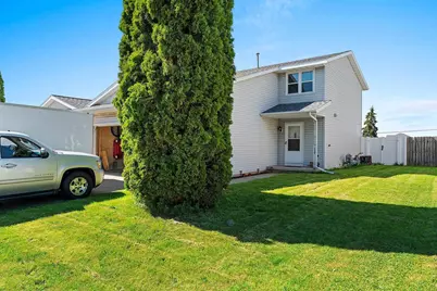 2745 Monaco Drive, Green Bay, WI 54311 - Photo 9