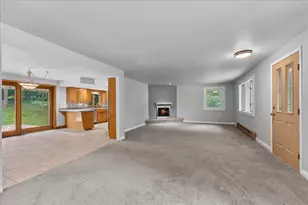 2596 Deckner Ave, Green Bay, WI 54302 - Photo 21
