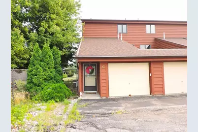 2206 Meadowbrook Court #C, Oshkosh, WI 54904 - Photo 1