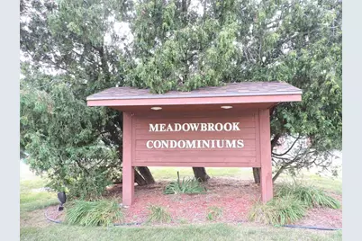 2206 Meadowbrook Court #C, Oshkosh, WI 54904 - Photo 3