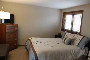2206 Meadowbrook Ct, Oshkosh, WI 54904 - Photo 13