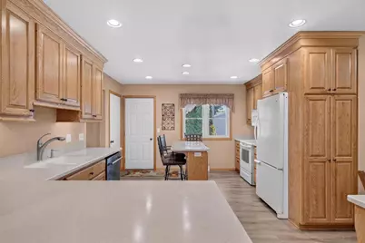 1817 Mead Avenue, Sheboygan, WI 53081 - Photo 5