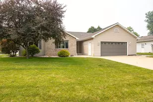 1203 Montclaire Ct, Appleton, WI 54915 - Photo 3