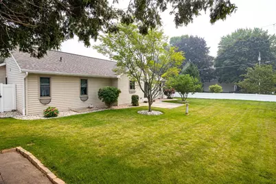 1203 Montclaire Court, Appleton, WI 54915 - Photo 7