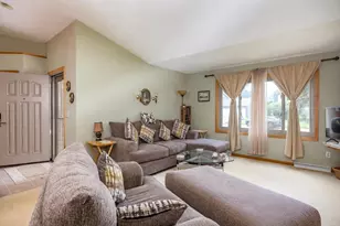 1203 Montclaire Ct, Appleton, WI 54915 - Photo 11