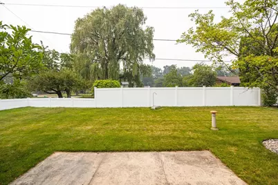 1203 Montclaire Court, Appleton, WI 54915 - Photo 5