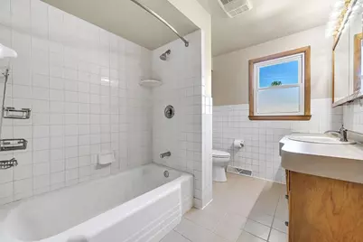 557 Ruth Street, Green Bay, WI 54302 - Photo 17