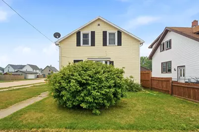 2201 11th Street, Two Rivers, WI 54241 - Photo 5