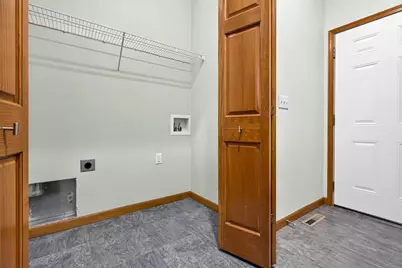 1717 Oak Hollow Lane, Neenah, WI 54956 - Photo 45