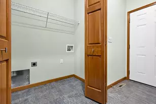 1717 Oak Hollow Ln, Neenah, WI 54956 - Photo 45