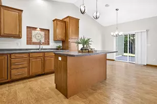 1717 Oak Hollow Ln, Neenah, WI 54956 - Photo 19