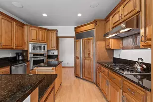 3036 Warm Springs Dr, Green Bay, WI 54311 - Photo 19