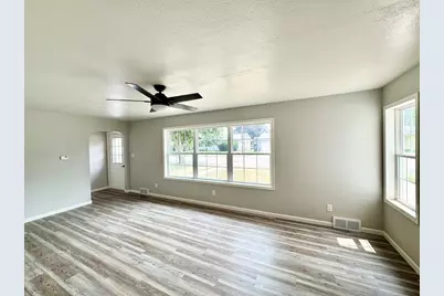 139 N Wood Avenue, Peshtigo, WI 54157 - Photo 3