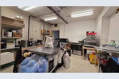 1120 N Main Street, Oshkosh, WI 54901 - Photo 15