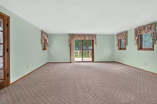 713 Canberry Ct, De Pere, WI 54115 - Photo 19