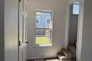 121 E Melvin Ave, Oshkosh, WI 54901 - Photo 9