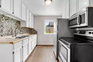 1221 Manitowoc Rd, Menasha, WI 54952 - Photo 5