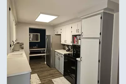 3241 S Clay Street, Green Bay, WI 54301 - Photo 13