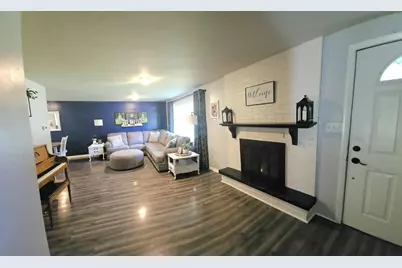 3241 S Clay Street, Green Bay, WI 54301 - Photo 9