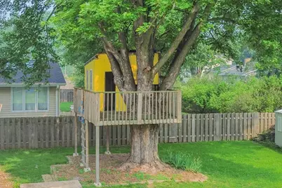559 Hilltop Drive, Green Bay, WI 54301 - Photo 33