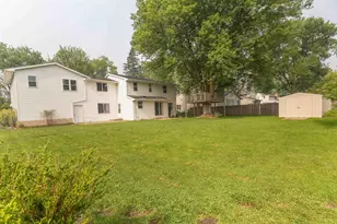 559 Hilltop Dr, Green Bay, WI 54301 - Photo 49