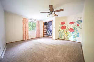 559 Hilltop Dr, Green Bay, WI 54301 - Photo 15
