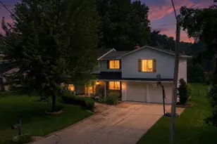 559 Hilltop Dr, Green Bay, WI 54301 - Photo 43